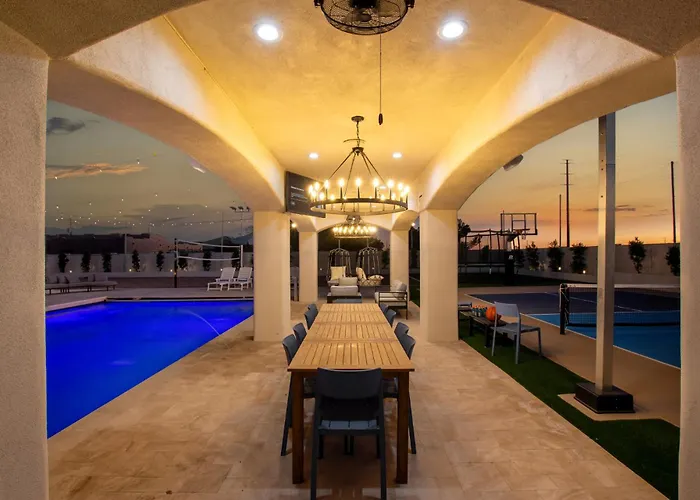 The Grand Oasis - Resort-style Retreat W Sauna Cold Plunge Mini Golf Volleyball * Goodyear