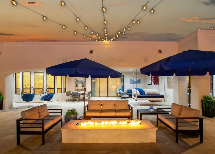 The Grand Oasis - Resort-style Retreat W Sauna Cold Plunge Mini Golf Volleyball Holiday home Goodyear