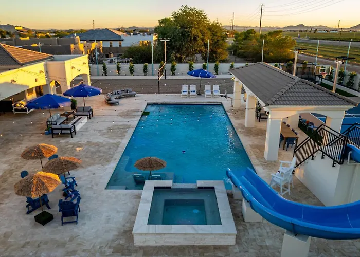 The Grand Oasis - Resort-style Retreat W Sauna Cold Plunge Mini Golf Volleyball * Goodyear