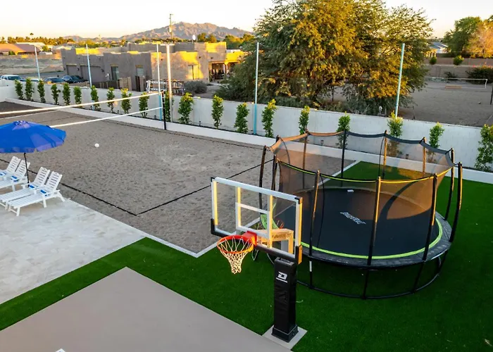 The Grand Oasis - Resort-style Retreat W Sauna Cold Plunge Mini Golf Volleyball Holiday home Goodyear