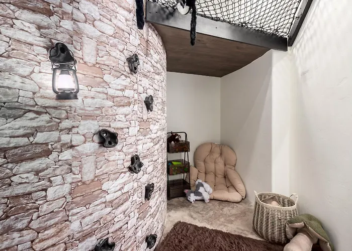 The Grand Oasis - Resort-style Retreat W Sauna Cold Plunge Mini Golf Volleyball Holiday home